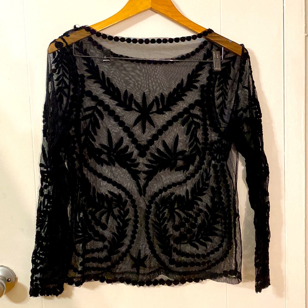 Mesh long sleeve with embroidery